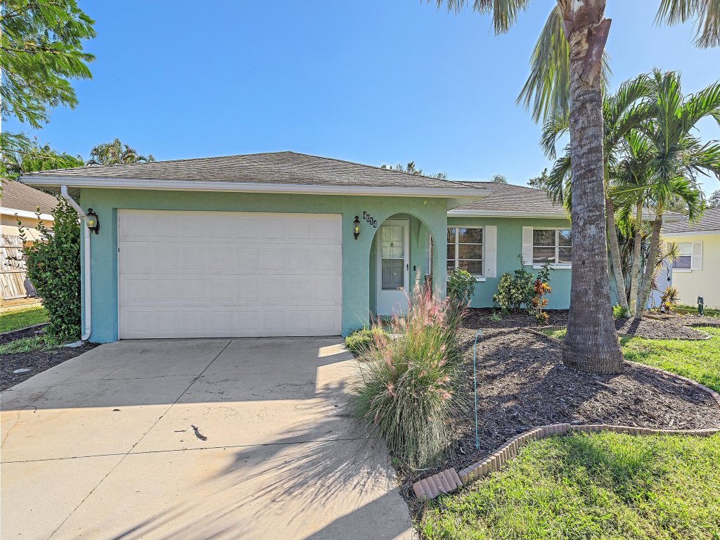 Fanta Sea Vacation Rental in Sarasota - RedAwning