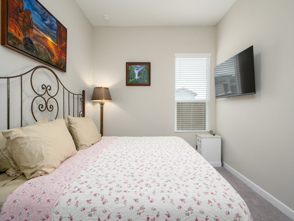 Casa Tierra Vacation Rental in Phoenix - RedAwning