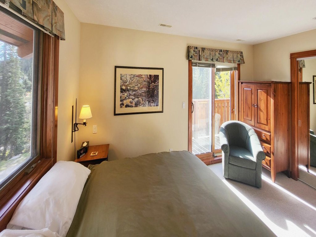 Timberline Village #46 Vacation Rental - RedAwning