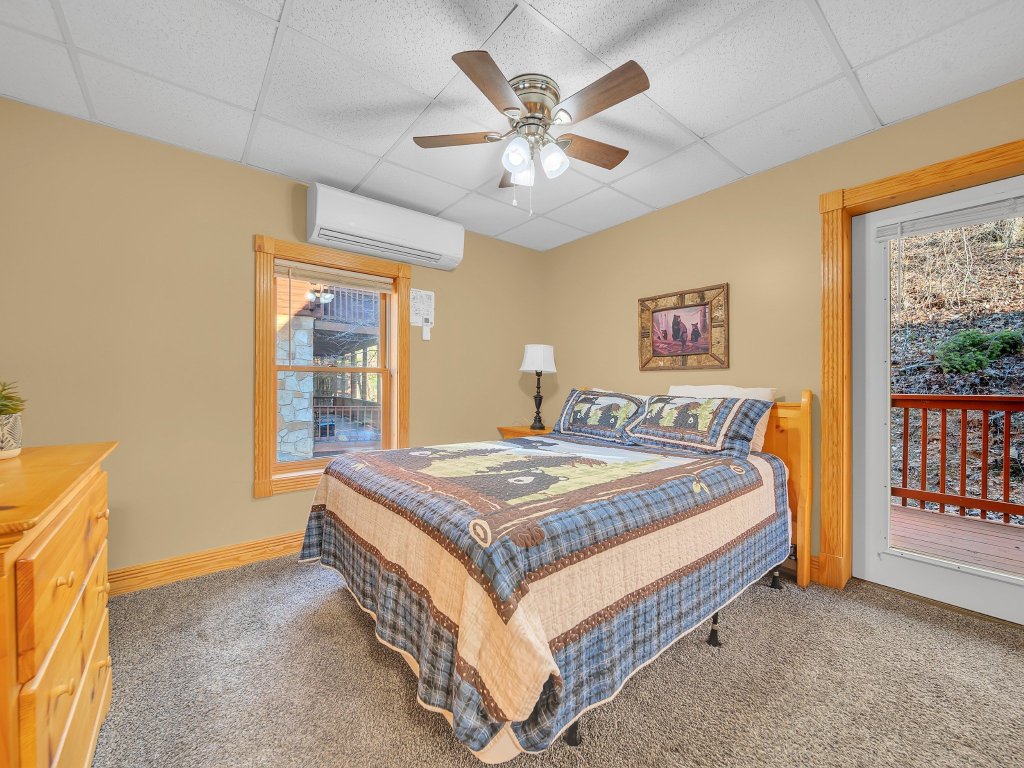 ER233 - Bear Creek Lodge Vacation Rental in Pigeon Forge - RedAwning