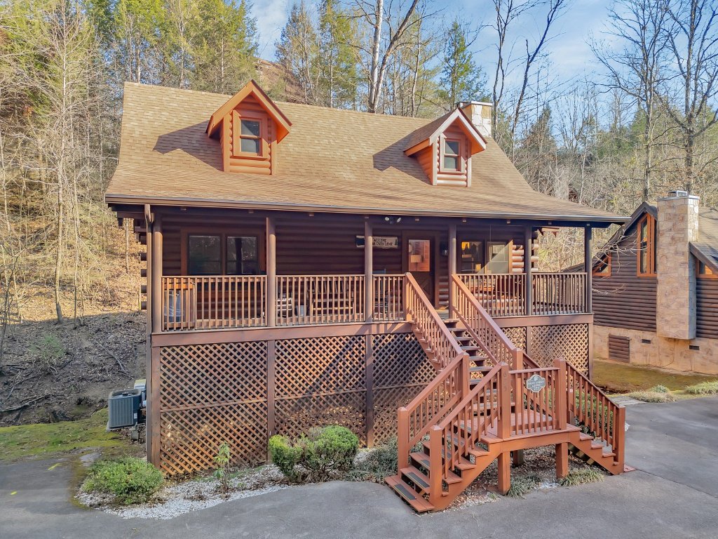 ER233 - Bear Creek Lodge Vacation Rental in Pigeon Forge - RedAwning