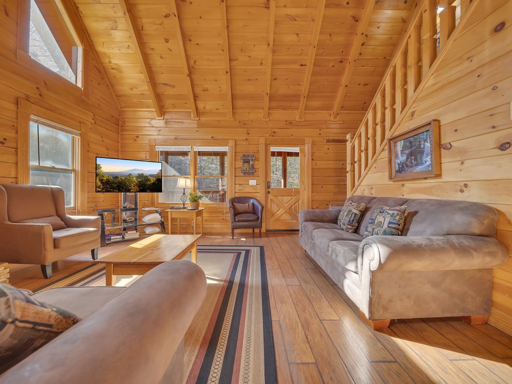 ER233 - Bear Creek Lodge Vacation Rental in Pigeon Forge - RedAwning