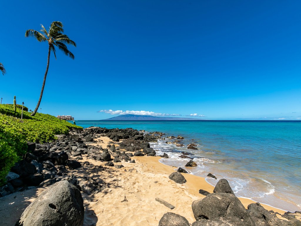 Kuleana Resort 205 Vacation Rental in Lahaina - RedAwning