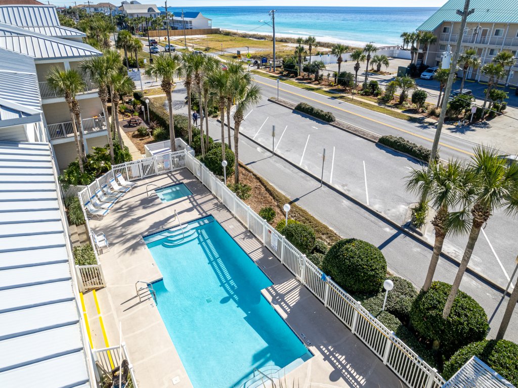 Grand Caribbean East 101 Vacation Rental in Destin - RedAwning