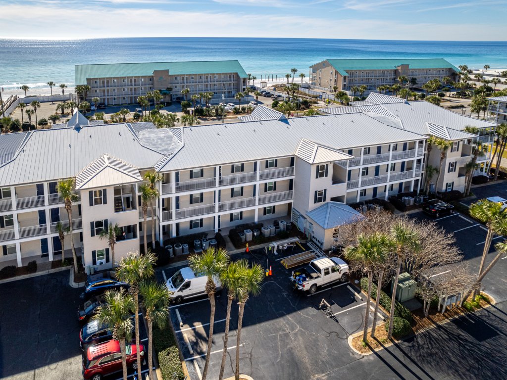 Grand Caribbean East 101 Vacation Rental in Destin - RedAwning