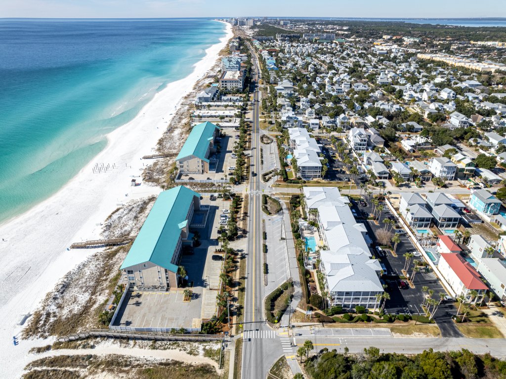 Grand Caribbean East 101 Vacation Rental in Destin - RedAwning