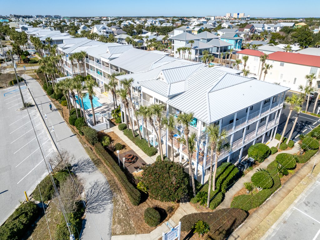 Grand Caribbean East 101 Vacation Rental in Destin - RedAwning