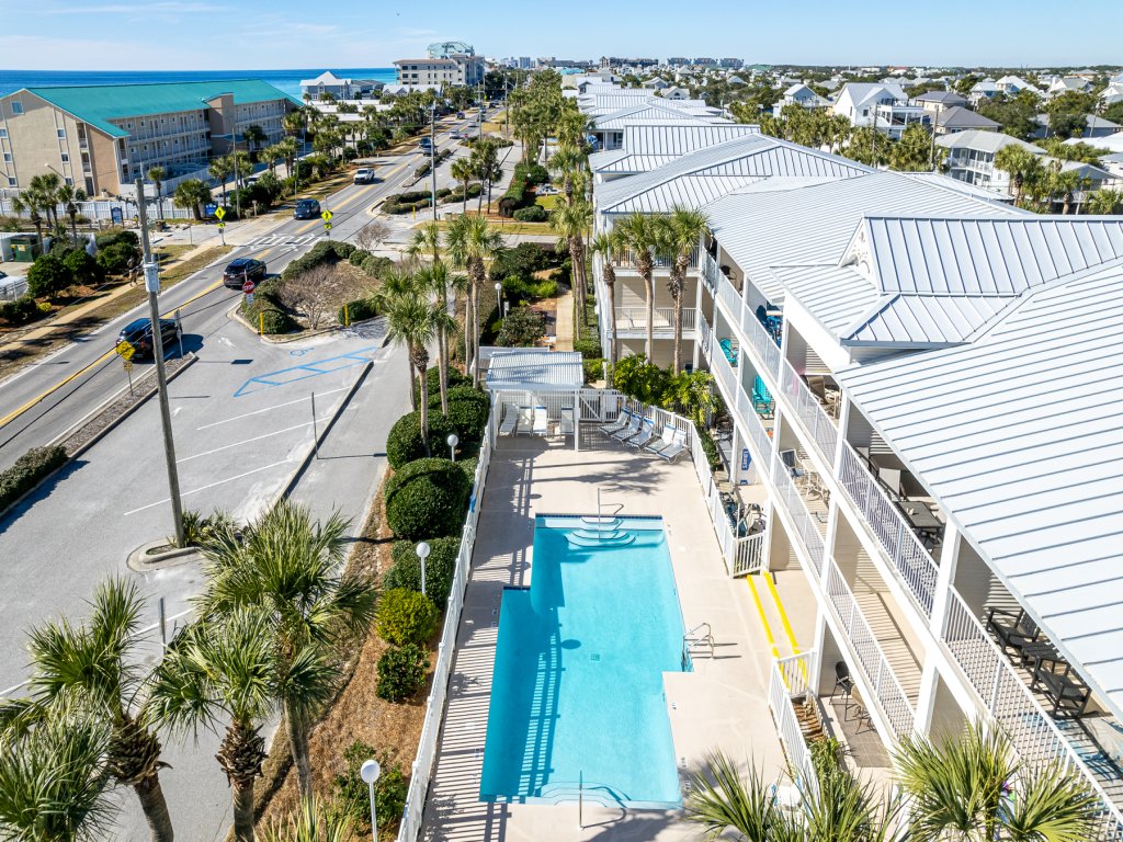 Grand Caribbean East 101 Vacation Rental in Destin - RedAwning