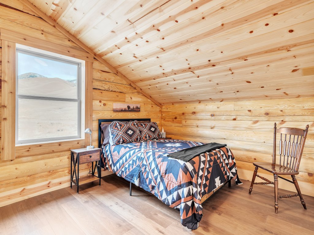 Mountain Cabin Near Trails, Skiing & Yellowstone Vacation Rental in Montana - RedAwning