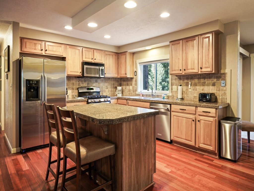 15 Blue Grouse Vacation Rental in Bend - RedAwning