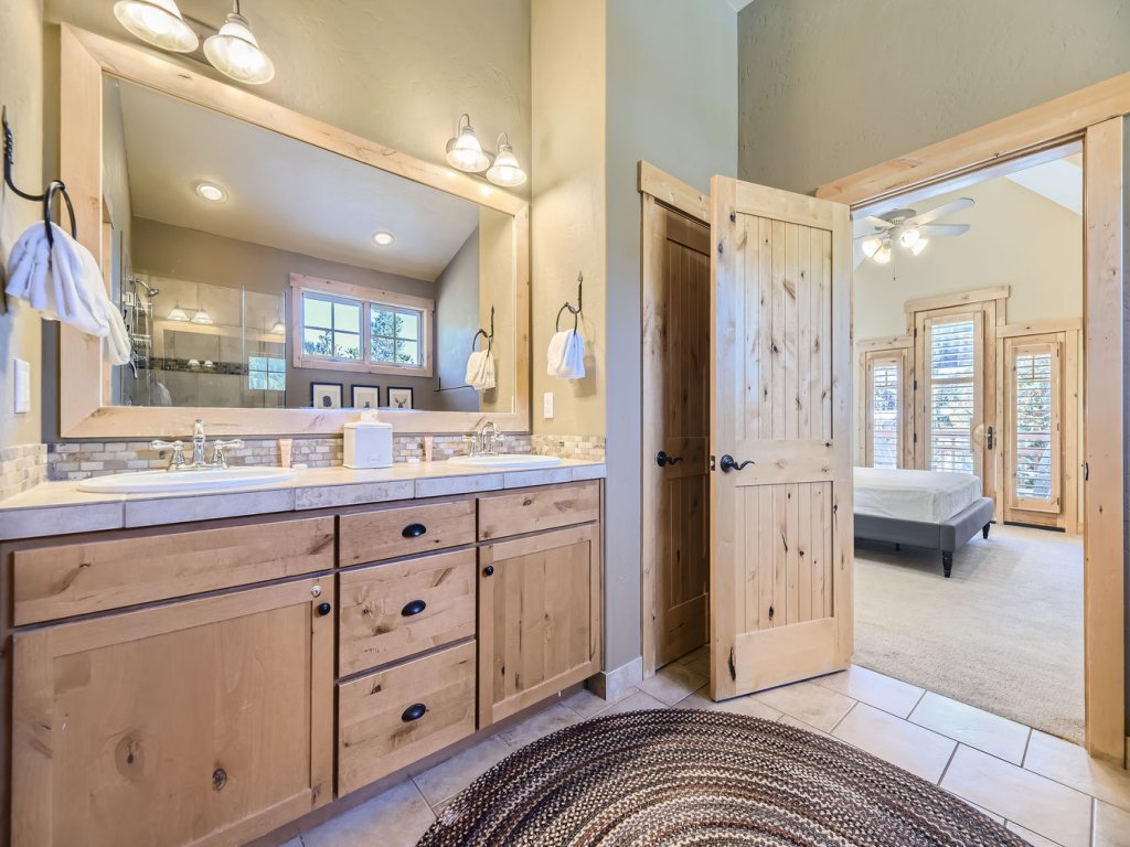 6507 Settlers Creek Townhomes Vacation Rental in Keystone - RedAwning