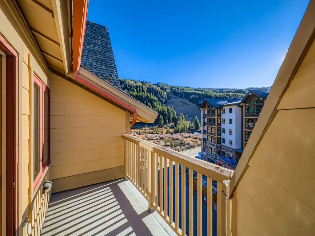 2301 Red Hawk Lodge Vacation Rental in Keystone - RedAwning