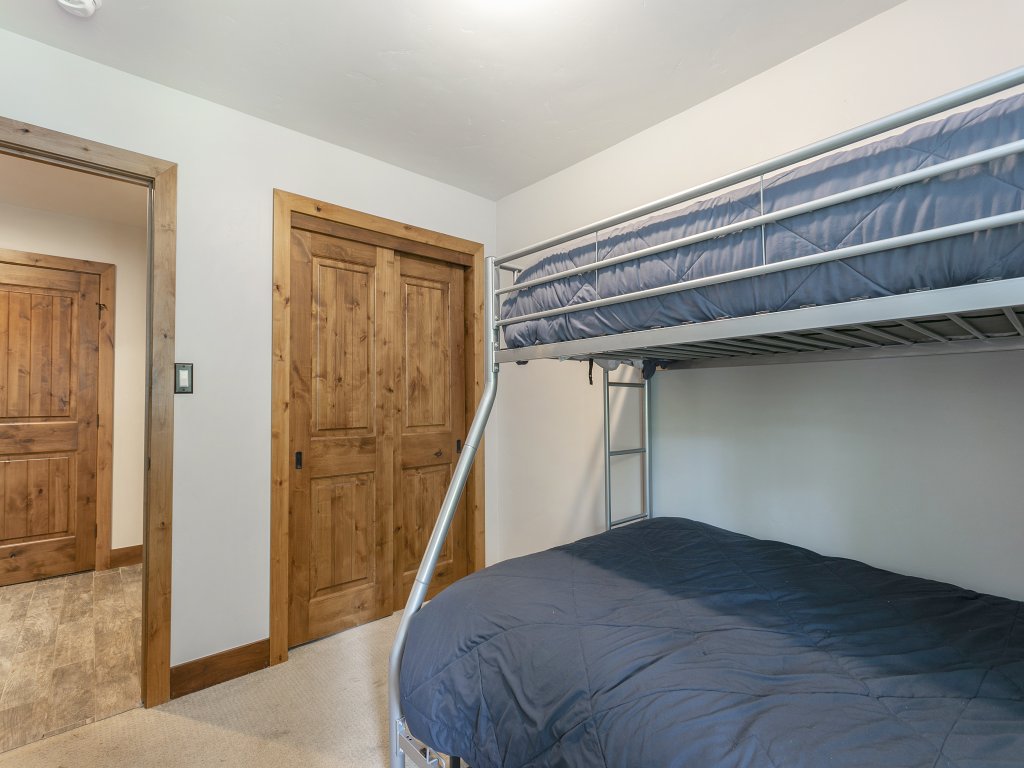 C2 Meadow Creek Vacation Rental in Vail - RedAwning