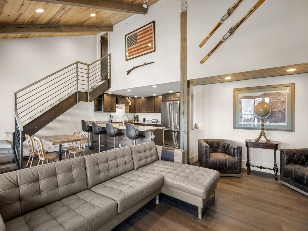 Luxury Snowmass Retreat Remodeled 2BR Loft w/ Deck - E3 Vacation Rental in Snowmass Village - RedAwning