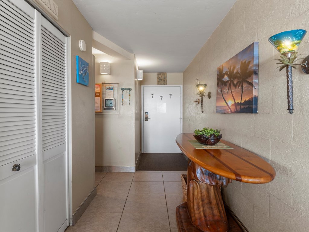 Kihei Alii Kai D202 Vacation Rental in Kihei - RedAwning