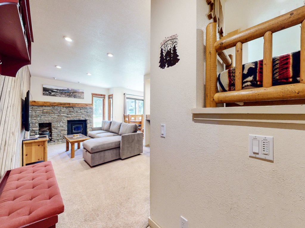 Snowcreek II #279 Vacation Rental in Mammoth Lakes - RedAwning