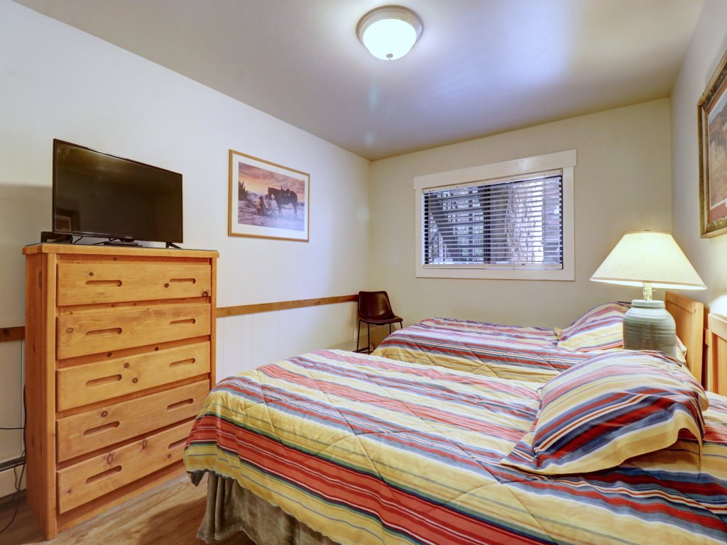 A106 Lake Cliffe Vacation Rental in Dillon - RedAwning