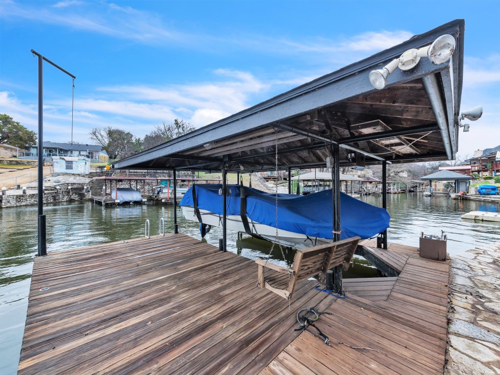 Lakefront Sunrise Home | Dock Access Vacation Rental in Texas - RedAwning