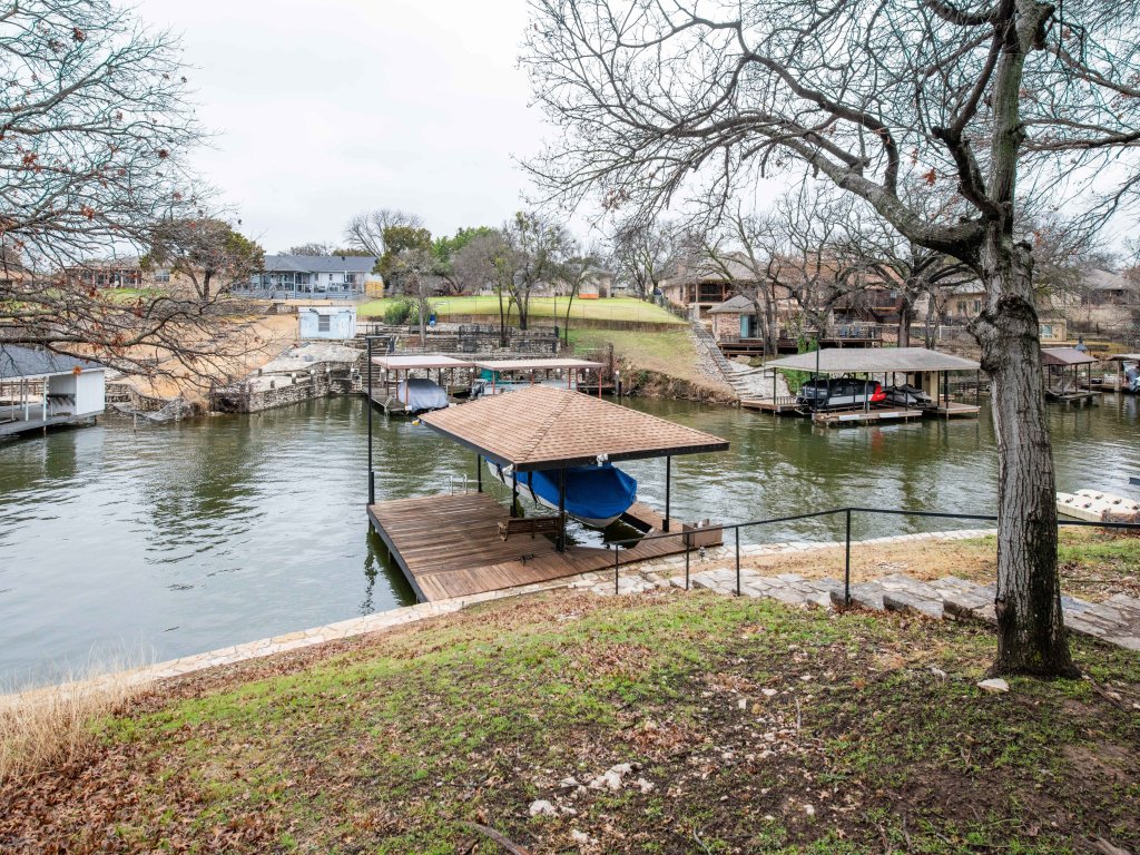 Lakefront Sunrise Home | Dock Access Vacation Rental in Texas - RedAwning