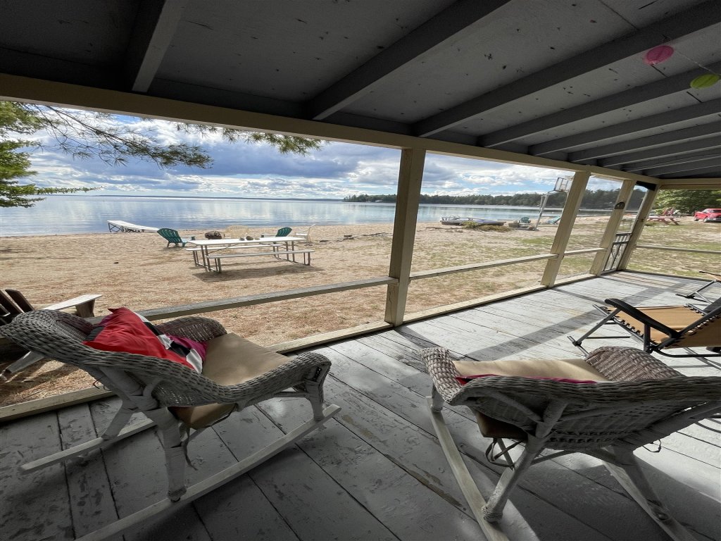 FRIENDLY INN  LIMIT 5 Vacation Rental in Maine - RedAwning