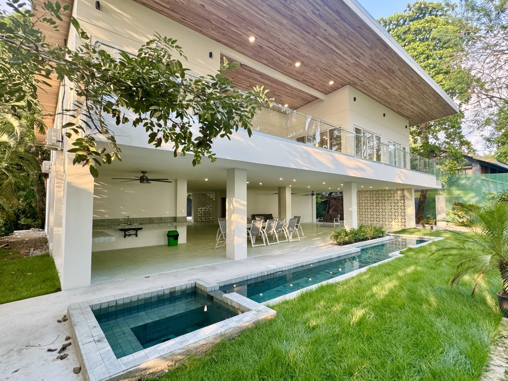Esterillos Lote Vacation Rental - RedAwning