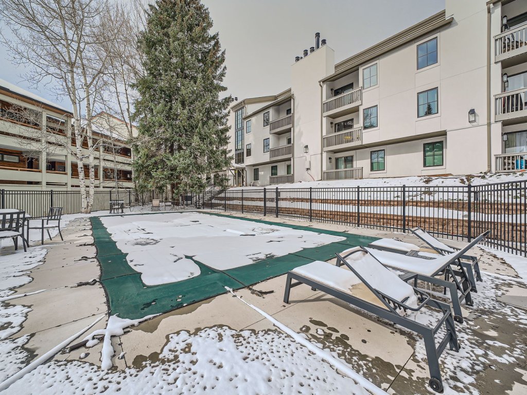 Snowlion  Condos 103 Vacation Rental in Vail - RedAwning