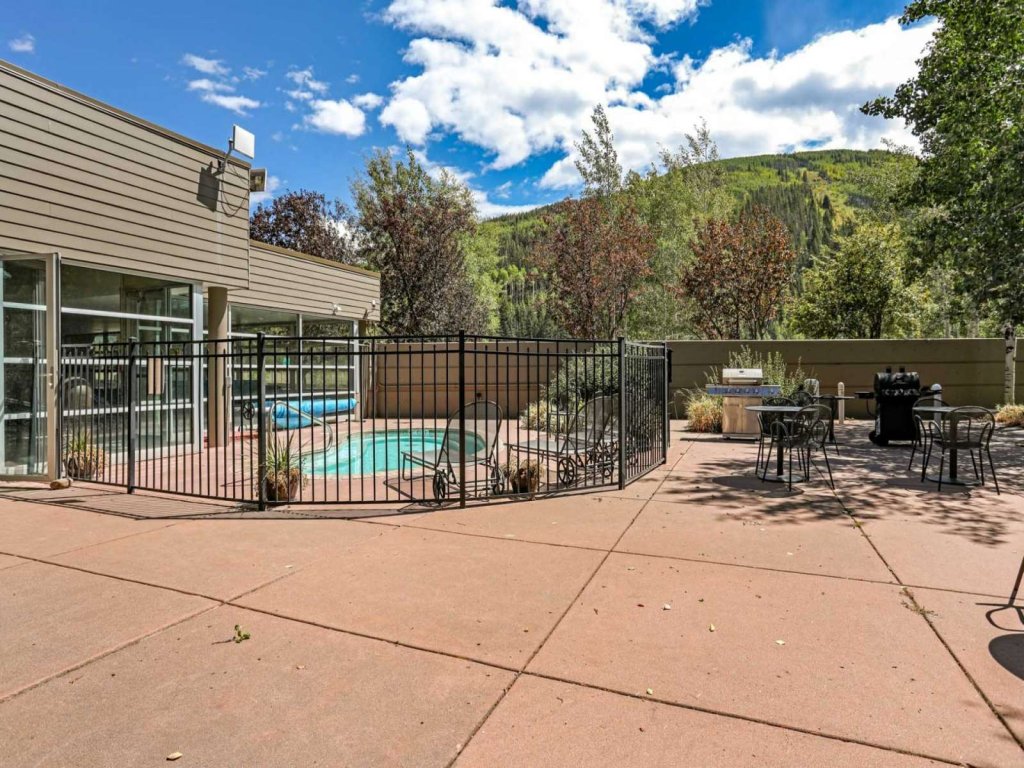 Simba Run 1525 Vacation Rental in Vail - RedAwning