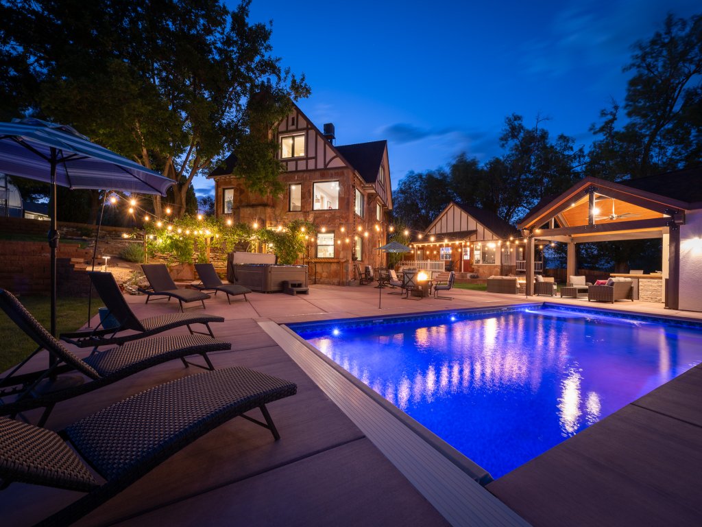 The Beatrice Estate Vacation Rental in Grand Junction - RedAwning