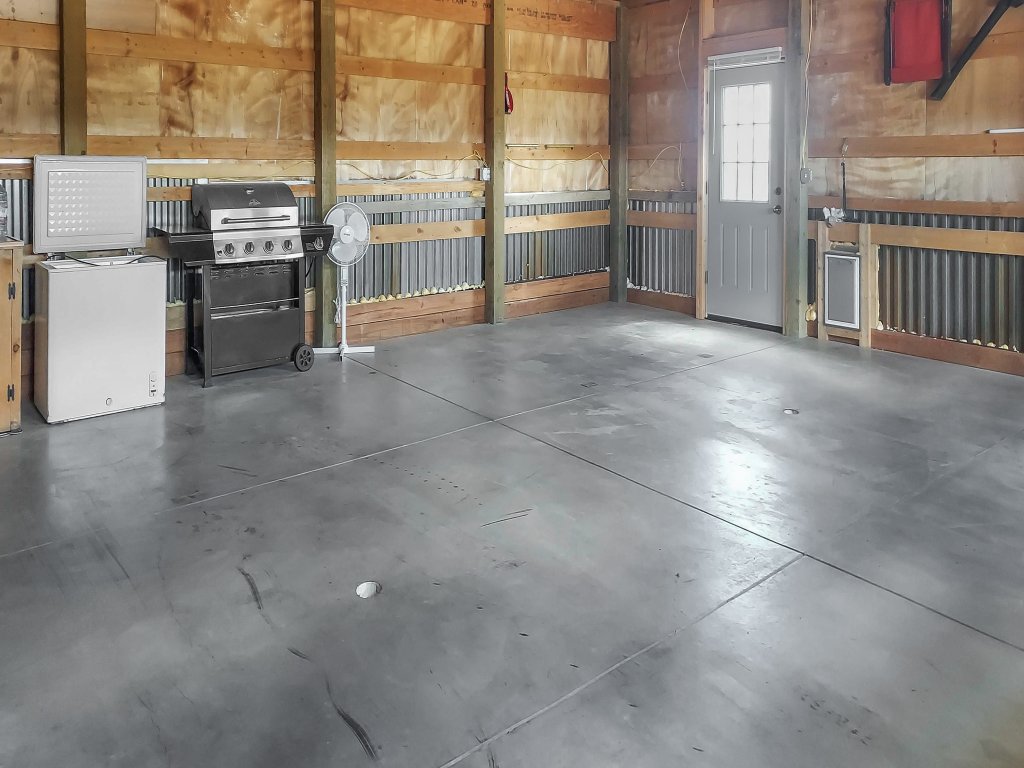 Cedar Mountain Bunkhouse Vacation Rental in Colorado - RedAwning