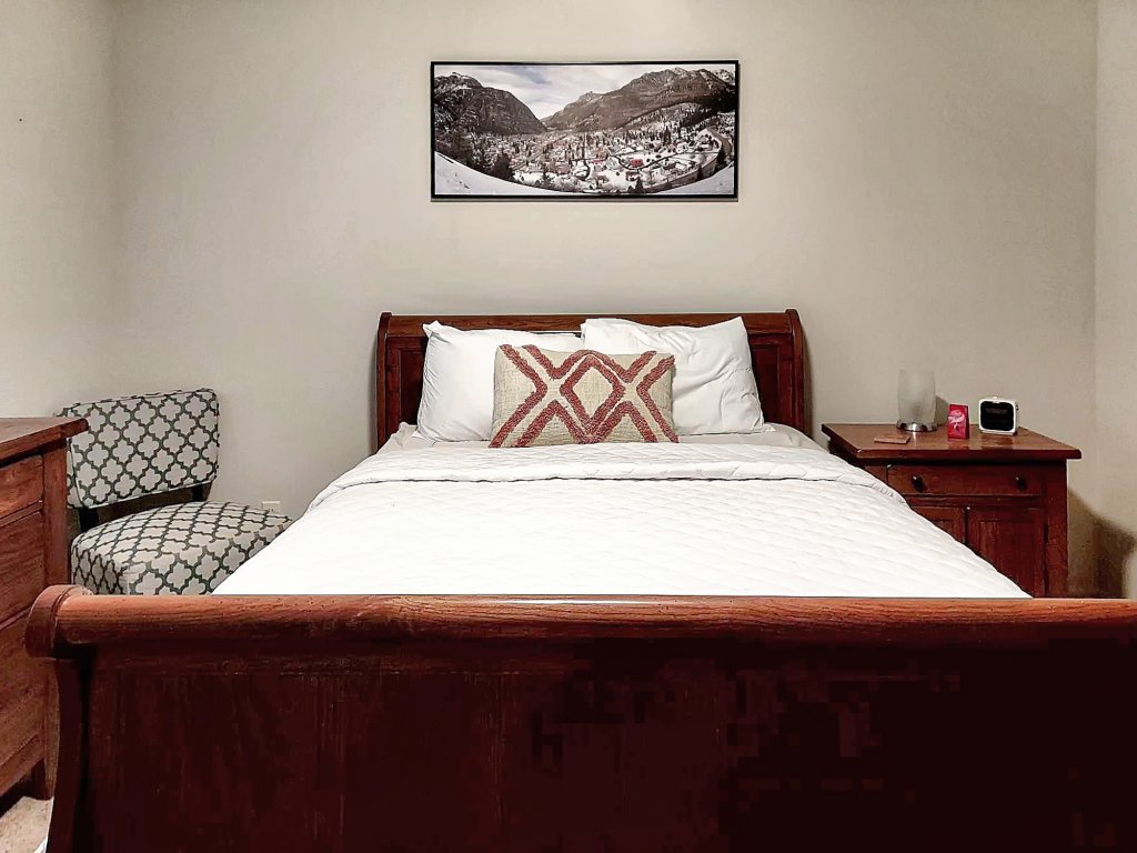 Hermosa Haven Vacation Rental in Colorado - RedAwning
