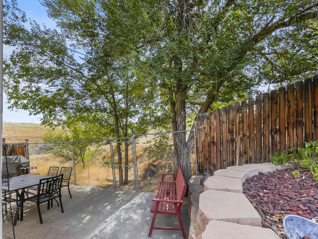 Fairway Desert Vista-Valley Views Next to Golf Vacation Rental in Grand Junction - RedAwning