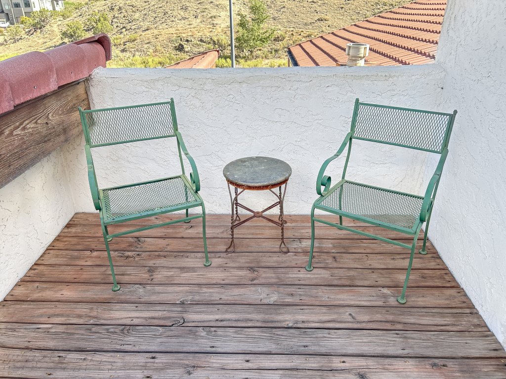 Fairway Desert Vista-Valley Views Next to Golf Vacation Rental in Grand Junction - RedAwning