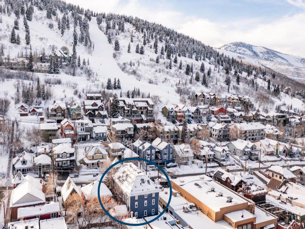 Blue Church Lodge G Vacation Rental in Park City - RedAwning