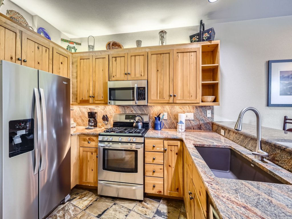 8712 Ski Tip Townhomes Vacation Rental in Keystone - RedAwning