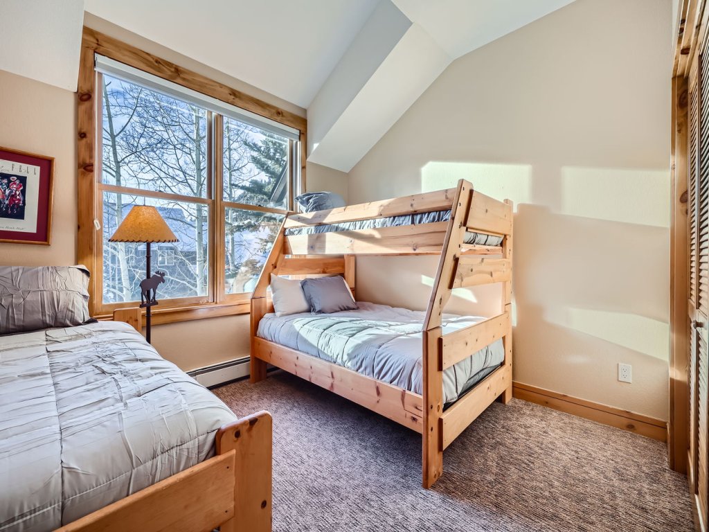 8712 Ski Tip Townhomes Vacation Rental in Keystone - RedAwning