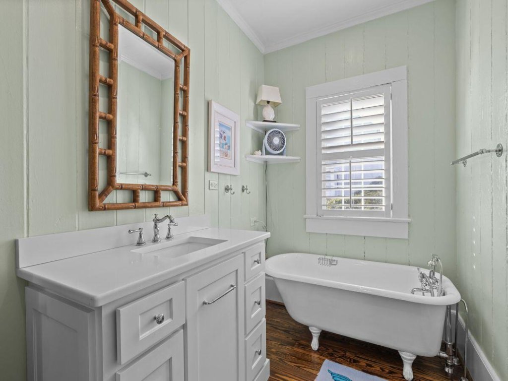 Sunset Shores Vacation Rental in North Carolina - RedAwning