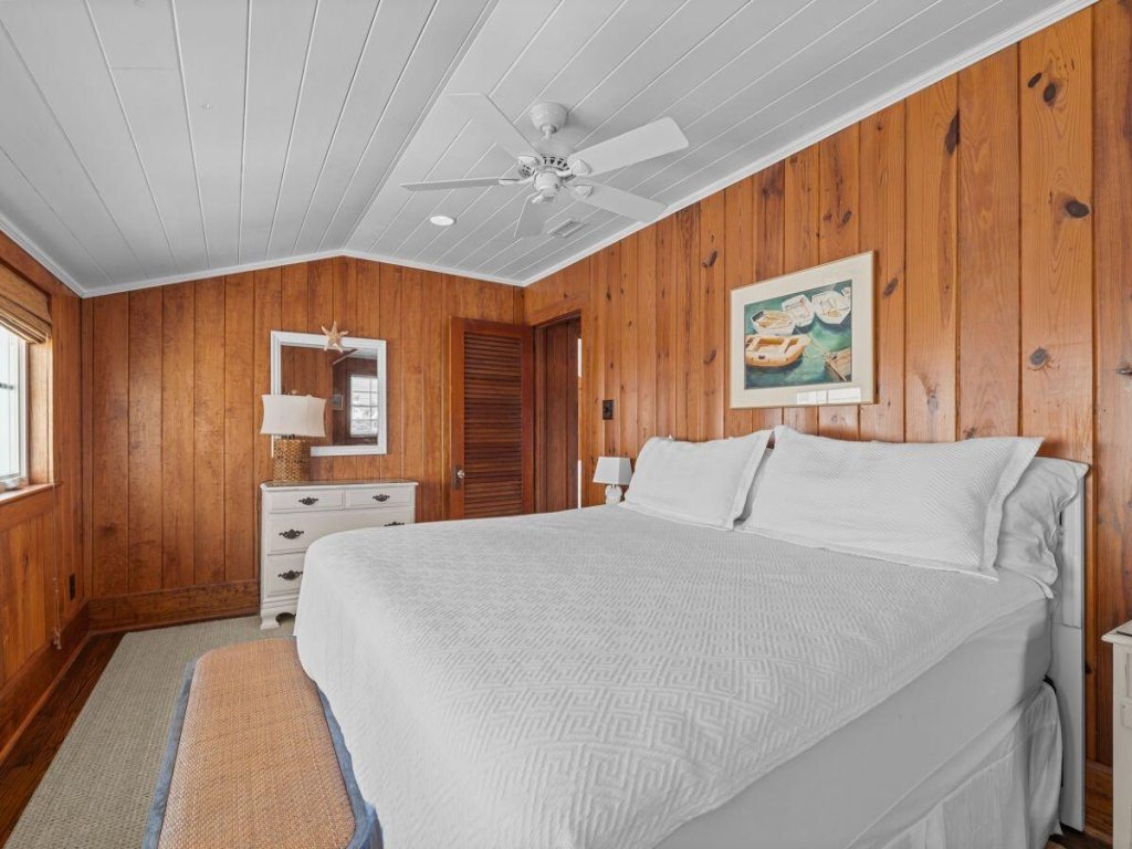 Sunset Shores Vacation Rental in North Carolina - RedAwning