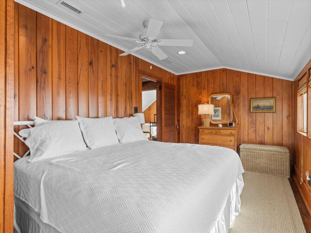 Sunset Shores Vacation Rental in North Carolina - RedAwning