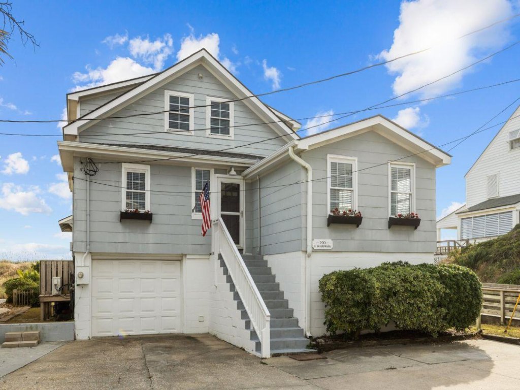 Sunset Shores Vacation Rental in North Carolina - RedAwning