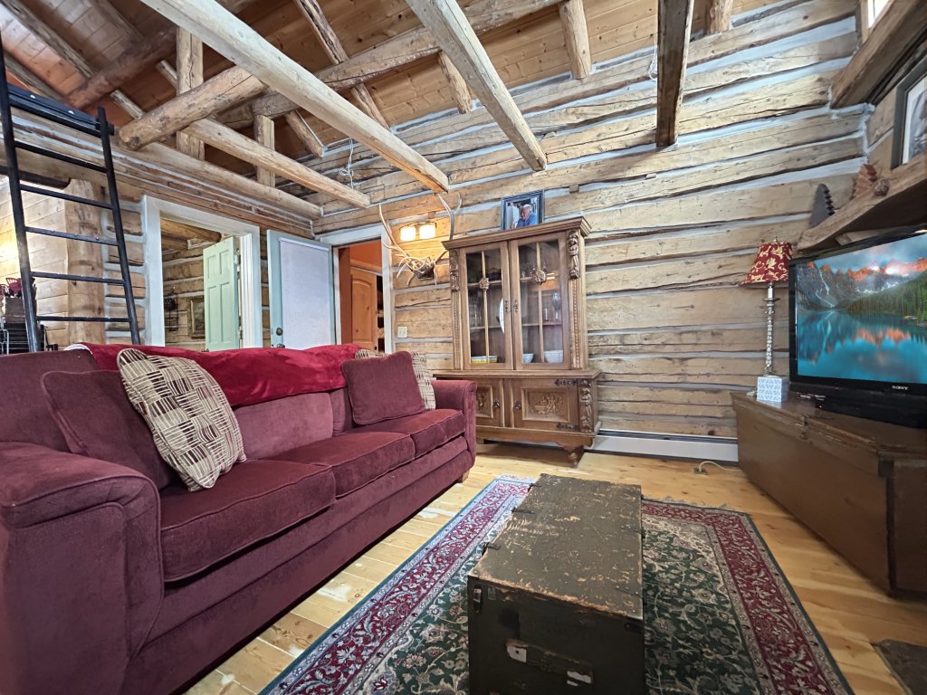 Timeless Mesa Hideaway Vacation Rental in Colorado - RedAwning
