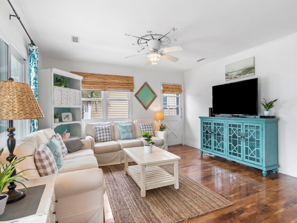 The Marlin House / 143 Marlin Drive Vacation Rental in Holden Beach - RedAwning