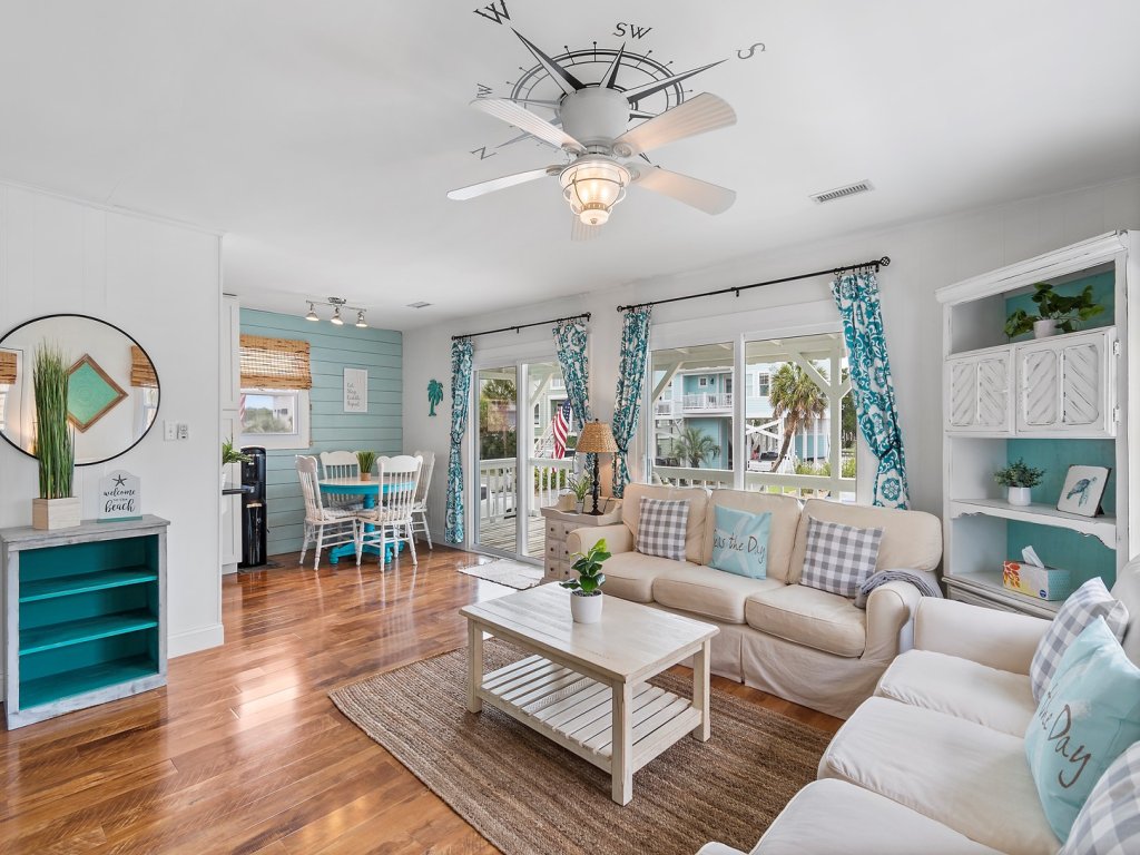 The Marlin House / 143 Marlin Drive Vacation Rental in Holden Beach - RedAwning