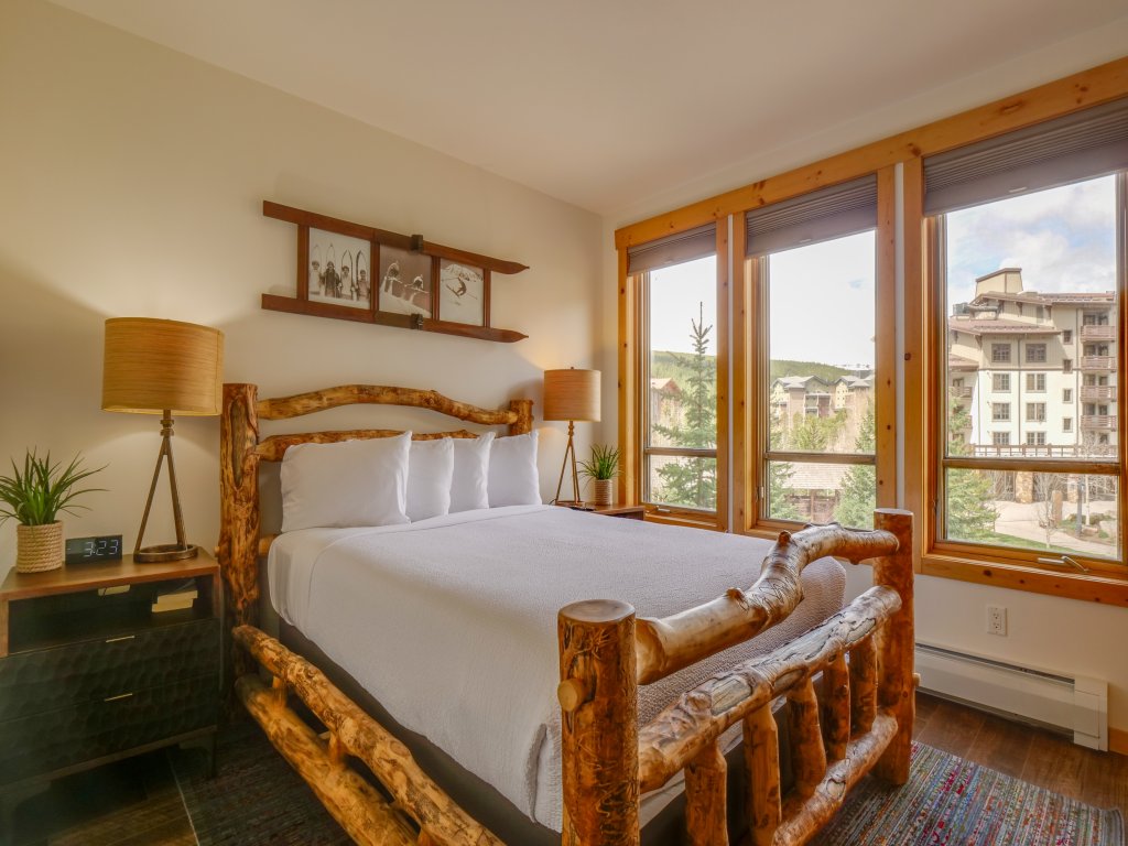 Taylor's Crossing 2 Bedroom Condo #305 Vacation Rental in Copper Mountain - RedAwning