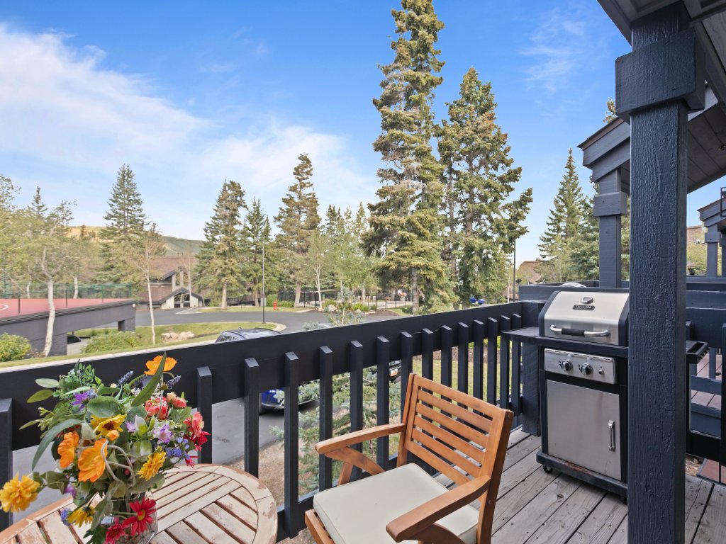 Ridgepoint - Three Bedroom with Spa #128 Vacation Rental in Park City - RedAwning