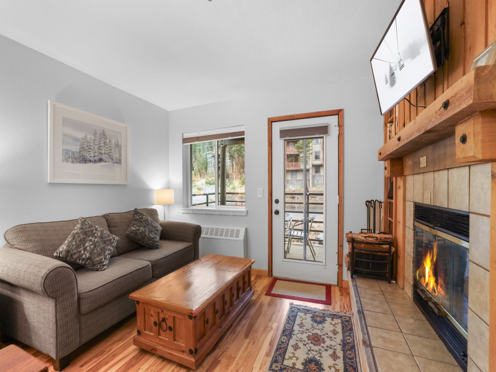 Kirkwood Retreat - 2 Bedroom Condo Vacation Rental in Kirkwood - RedAwning