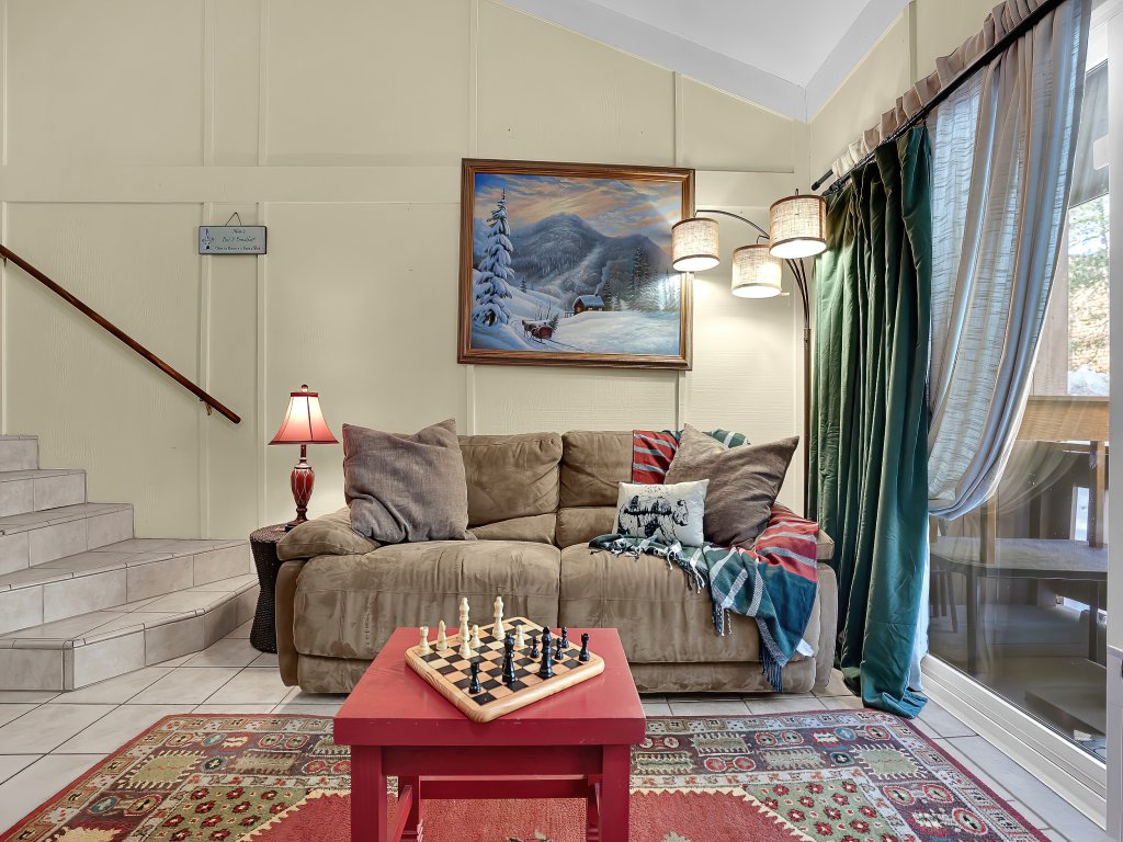 Clean Bright Condo - Pets ok - CS#3 Vacation Rental in Bear Valley - RedAwning
