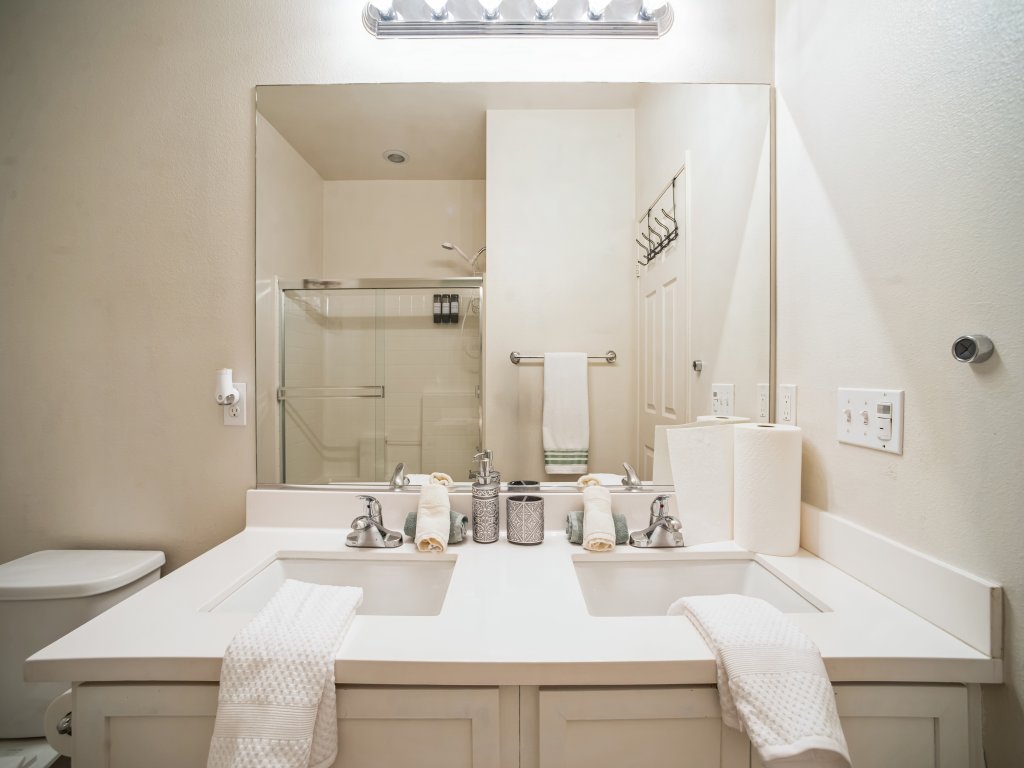 Charming Pet-Friendly Getaway in Sunny Beaumont Vacation Rental in California - RedAwning