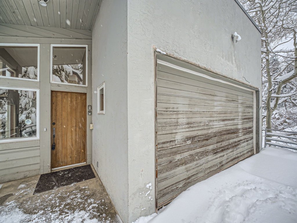 Mountain Pine Vacation Rental in Vail - RedAwning