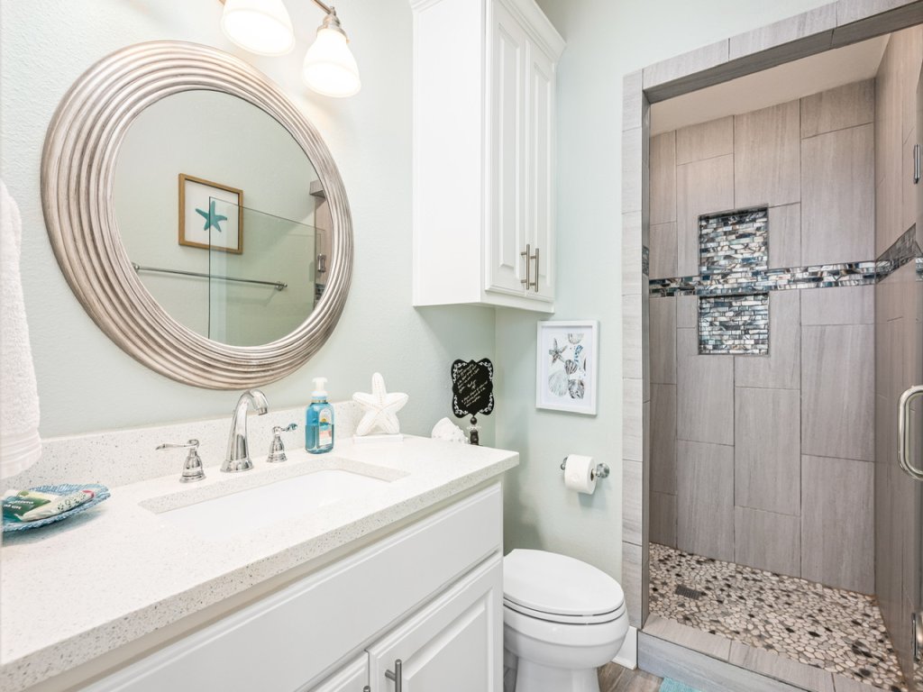 Crystal Breeze Vacation Rental in Texas - RedAwning