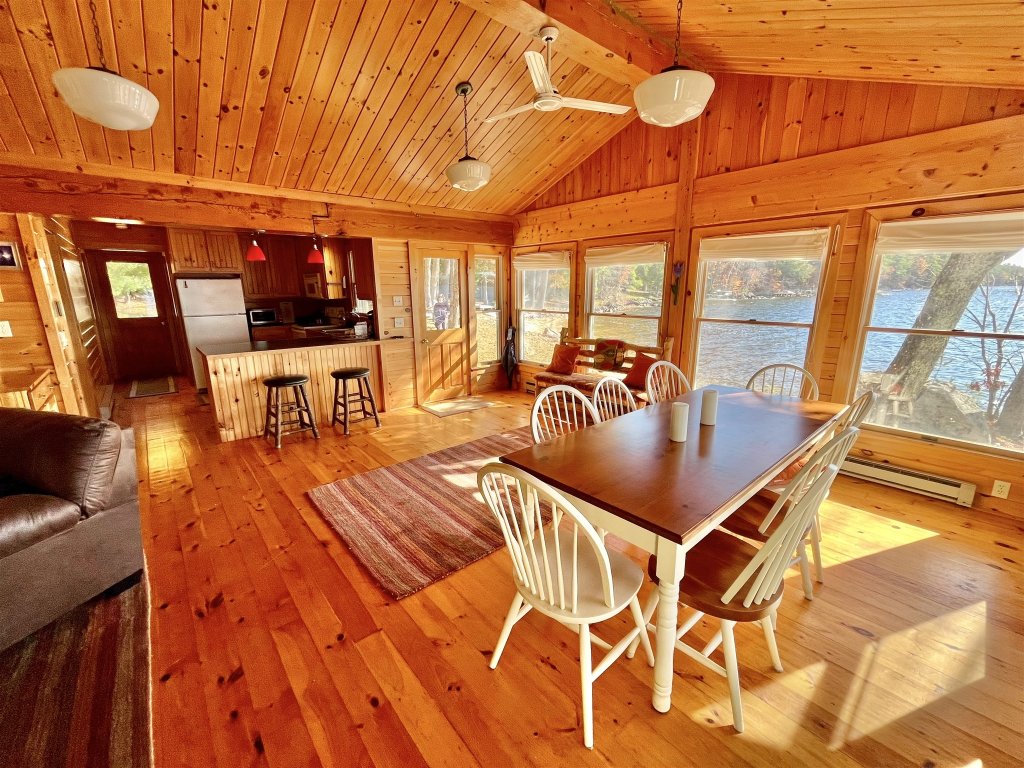 BEAR POINT LIMIT 15 Vacation Rental in Maine - RedAwning